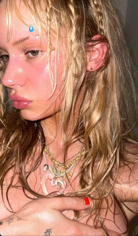 Lindsay Vrckovnik Linmick naked leaked onlyfans