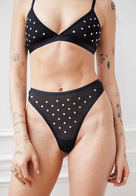 Lindsay Vrckovnik Linmick tits onlyfans