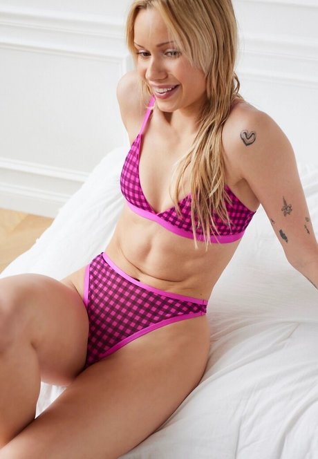 Lindsay Vrckovnik Linmick leaked only fans