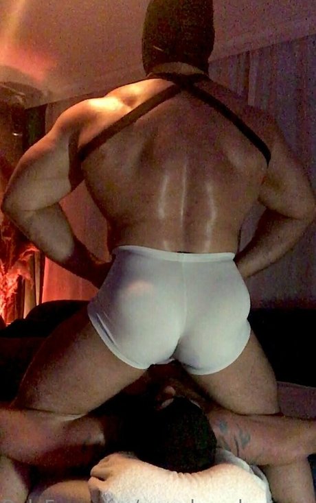 muscle submission onlyfans