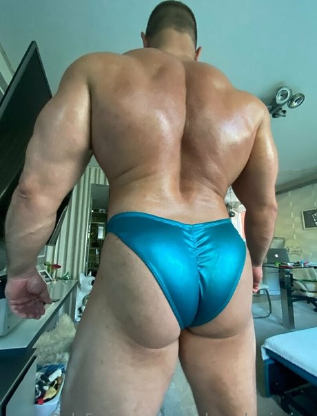 muscle submission onlyfans