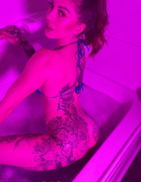 naked milf onlyfans erotic pics