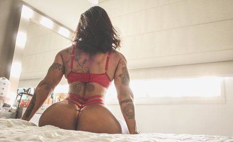 Sue Lasmar onlyfans creator