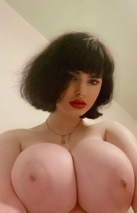 Auroramalak onlyfans topless