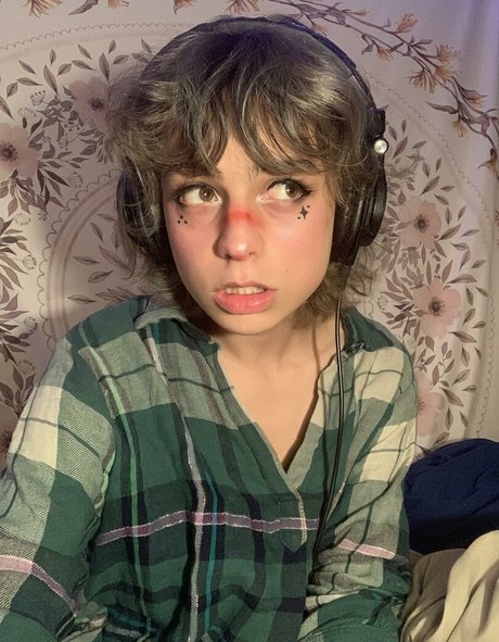 Cd Bell only fans pics