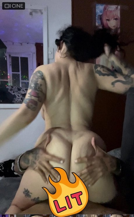 Betzy Black en onlyfans