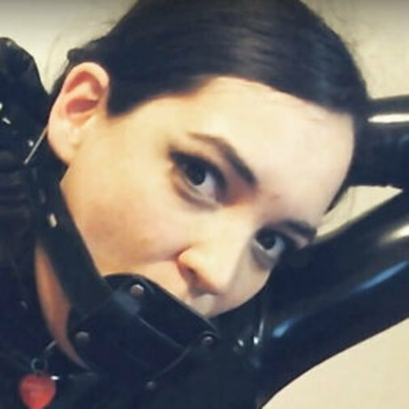 lilithinlatex Profile image