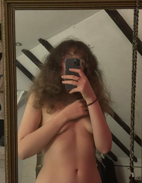 come lay with adile onlyfans mega