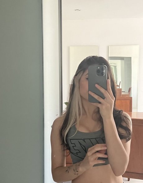 Ingrid Larissa onlyfans leak