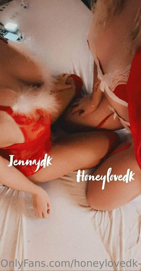 honeylovedk free naked onlyfans pics