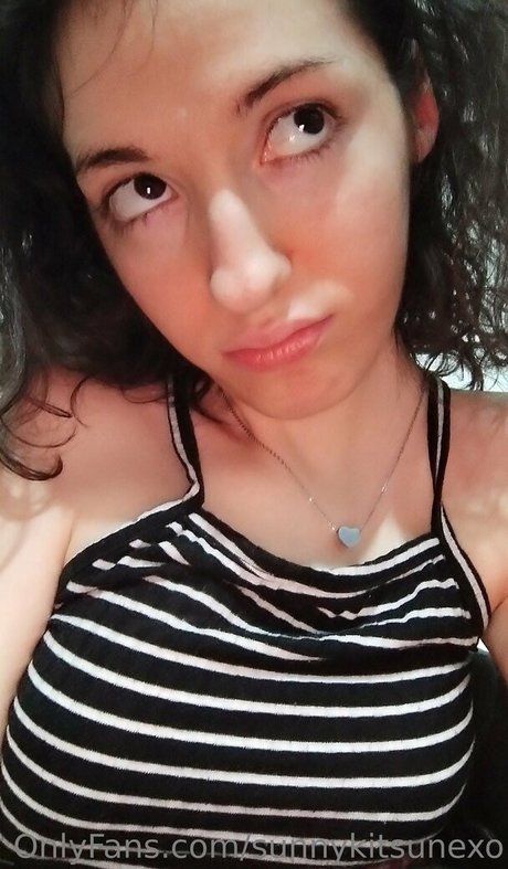 sunnykitsunexo onlyfans hot