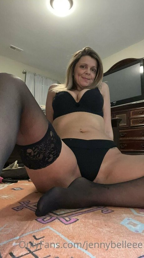 jennybelleee onlyfans picture