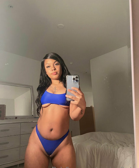 baybelaya topless onlyfans