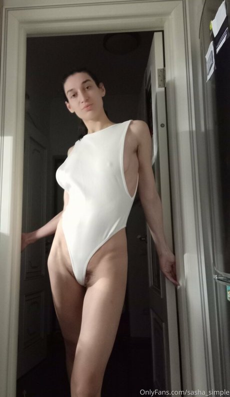 sasha simple onlyfans striptease