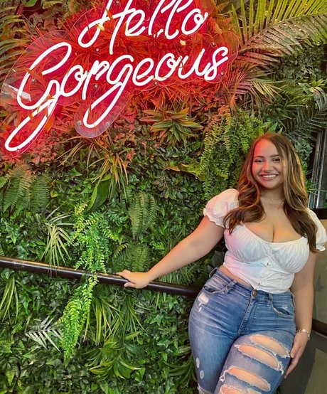 Ellie Johnston only fans photos