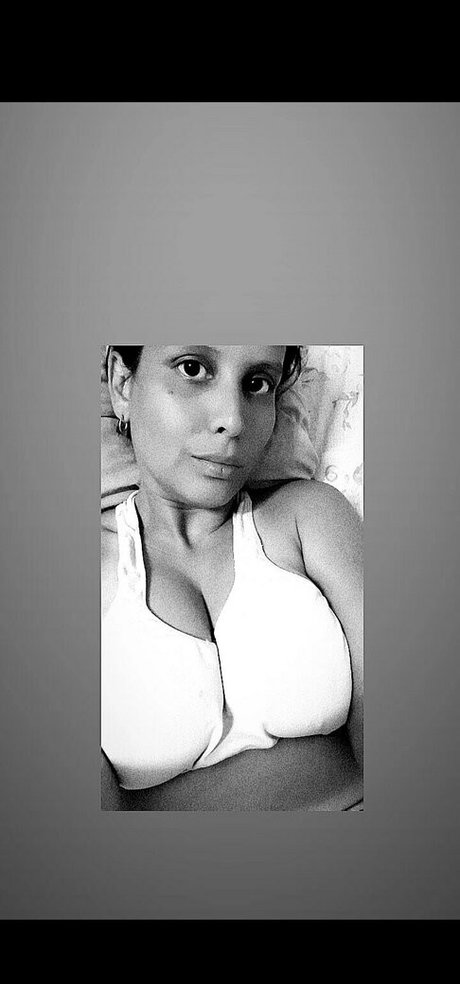 flight attendant onlyfans hd self-portrait