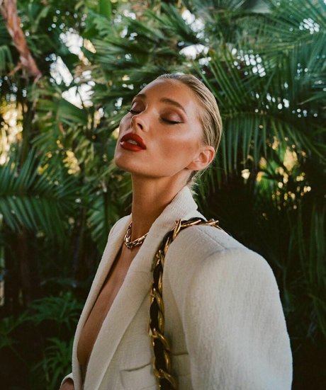 Elsa Hosk onlyfans strip tease