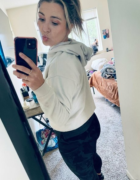 clever belle5 onlyfans sex