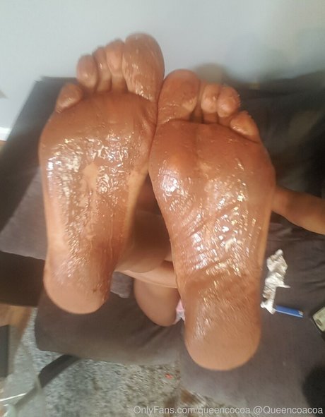 queencocoa naked onlyfans pics