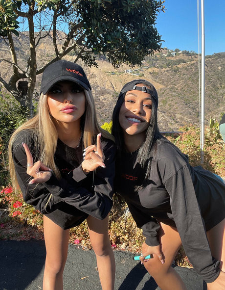 thatonegirlmikeyvlogs onlyfans post