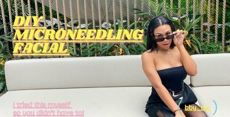 thatonegirlmikeyvlogs boobs onlyfans