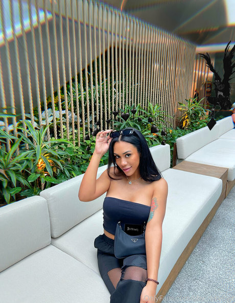 thatonegirlmikeyvlogs onlyfans naked leak