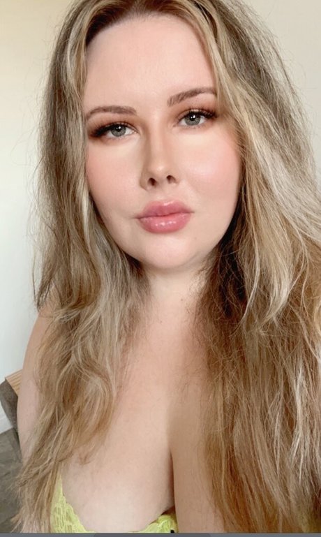 Traycee nudes onlyfans leaks