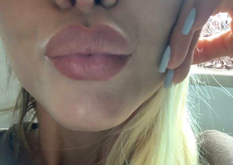 julianawantsromeo strip onlyfans