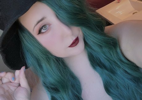 uwutaycos onlyfans picture