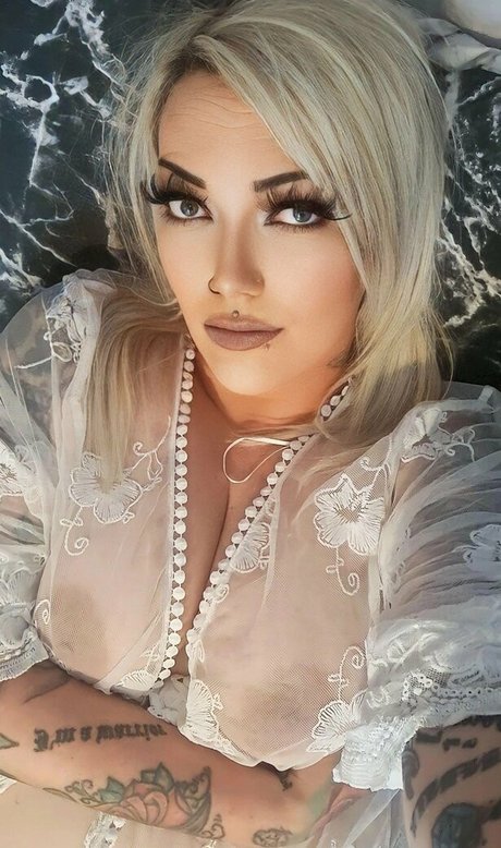 Cherry bombxxx nude onlyfans leaked