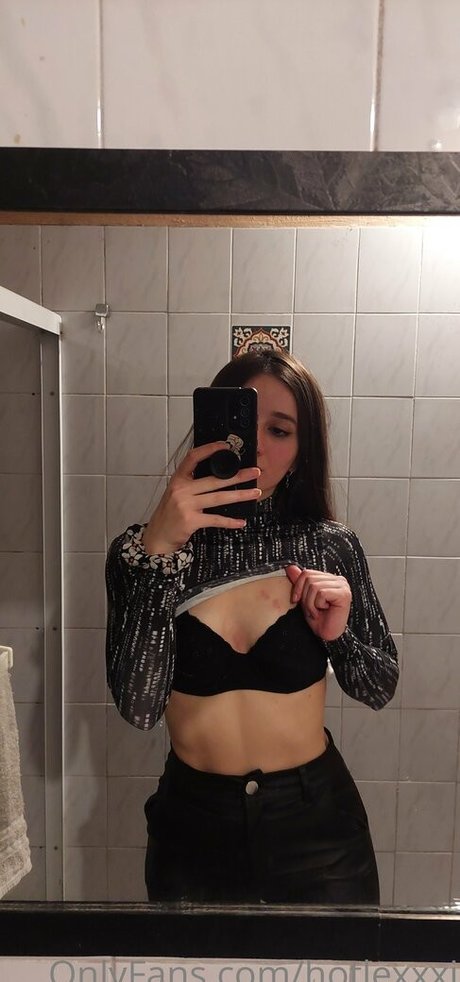 stripper onlyfans nude negative