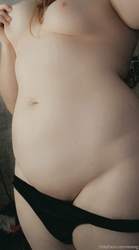 eveeg only fans nude