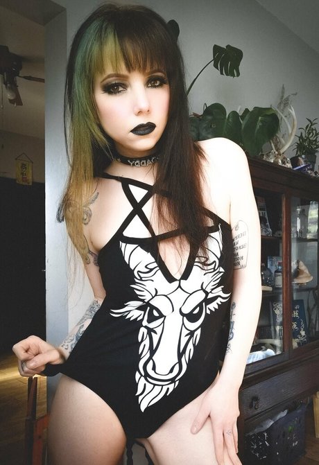 amateur shemale onlyfans best self-portrait