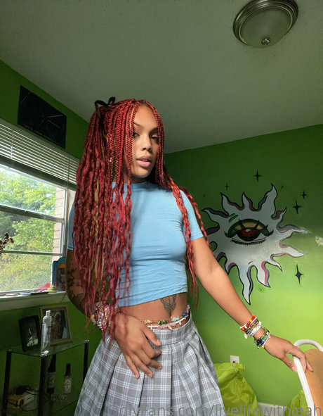 leahsade nude onlyfans leaks