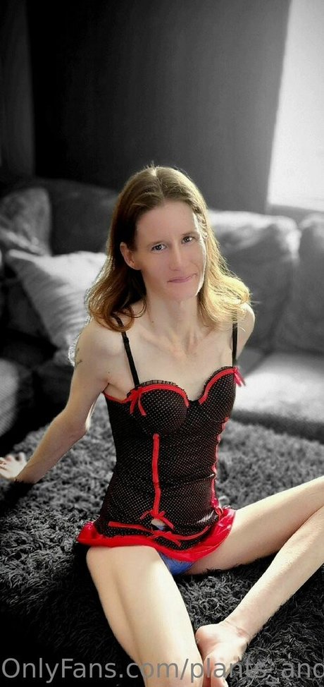 plants and piercings onlyfans nude pics