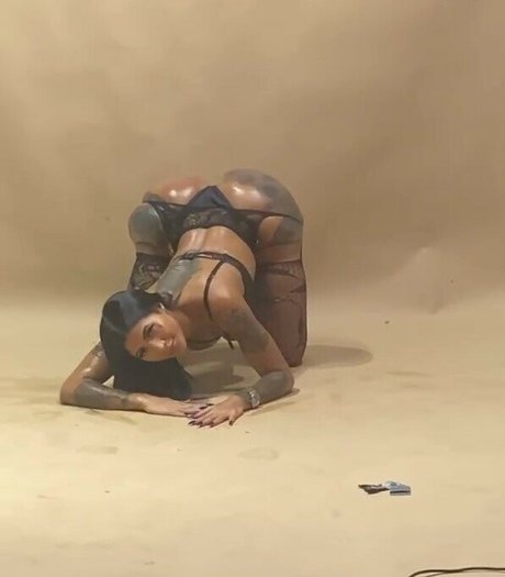 Karen Havary onlyfans content