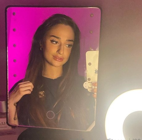 tall busty onlyfans art porn artwork