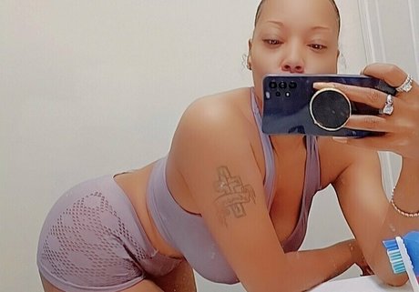 skinny petite onlyfans top still