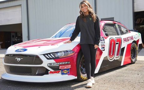 Hailie Deegan onlyfans sextape