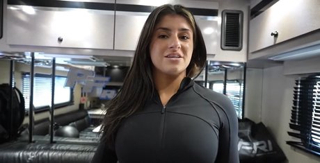 Hailie Deegan leaks only fans