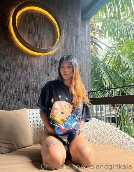 islandgirlkaia naked onlyfans leaked