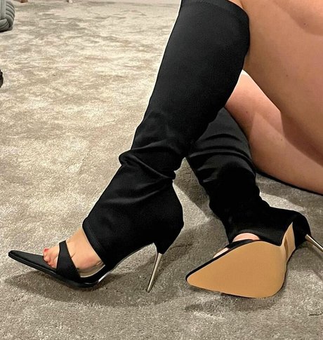 D arcy Ingle onlyfans nude pics