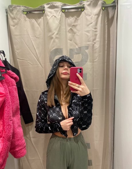 yaadashulya onlyfans nudes