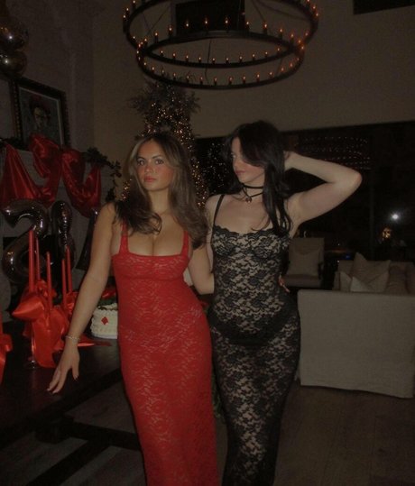 Sara Bella Harris onlyfans sexy