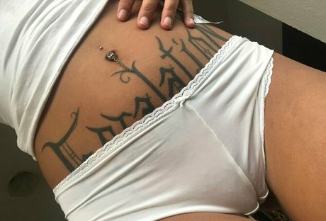 marlen19 onlyfans fotos