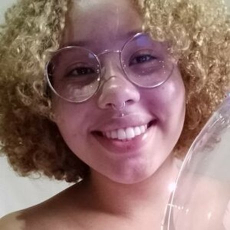 SafiraPhan on onlyfans