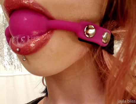 Supersmashoe feet onlyfans