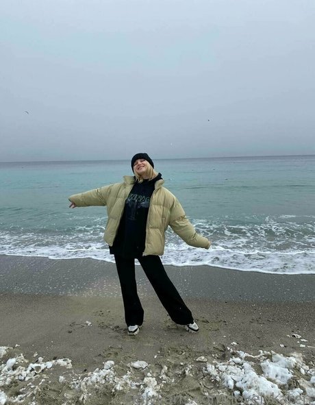 karen tang topless onlyfans