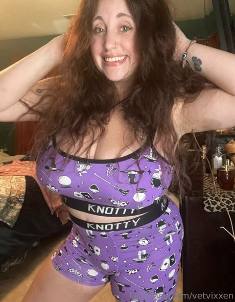 hippyvixxen onlyfans sex leaks