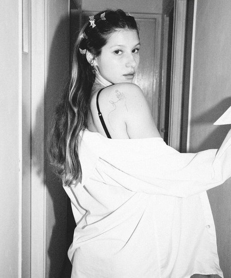 Roni Zouler leaked only fans porn